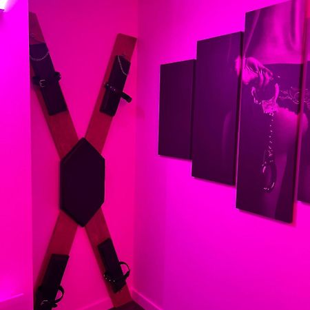 Love Room: Aux Plaisirs Des Sens Jacuzzi Prive Barr Εξωτερικό φωτογραφία